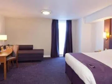 Premier Inn Edinburgh A1 - Newcraighall Hotel