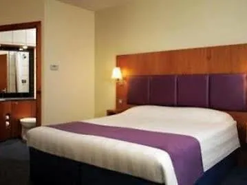 Premier Inn Edinburgh A1 - Newcraighall Hotel
